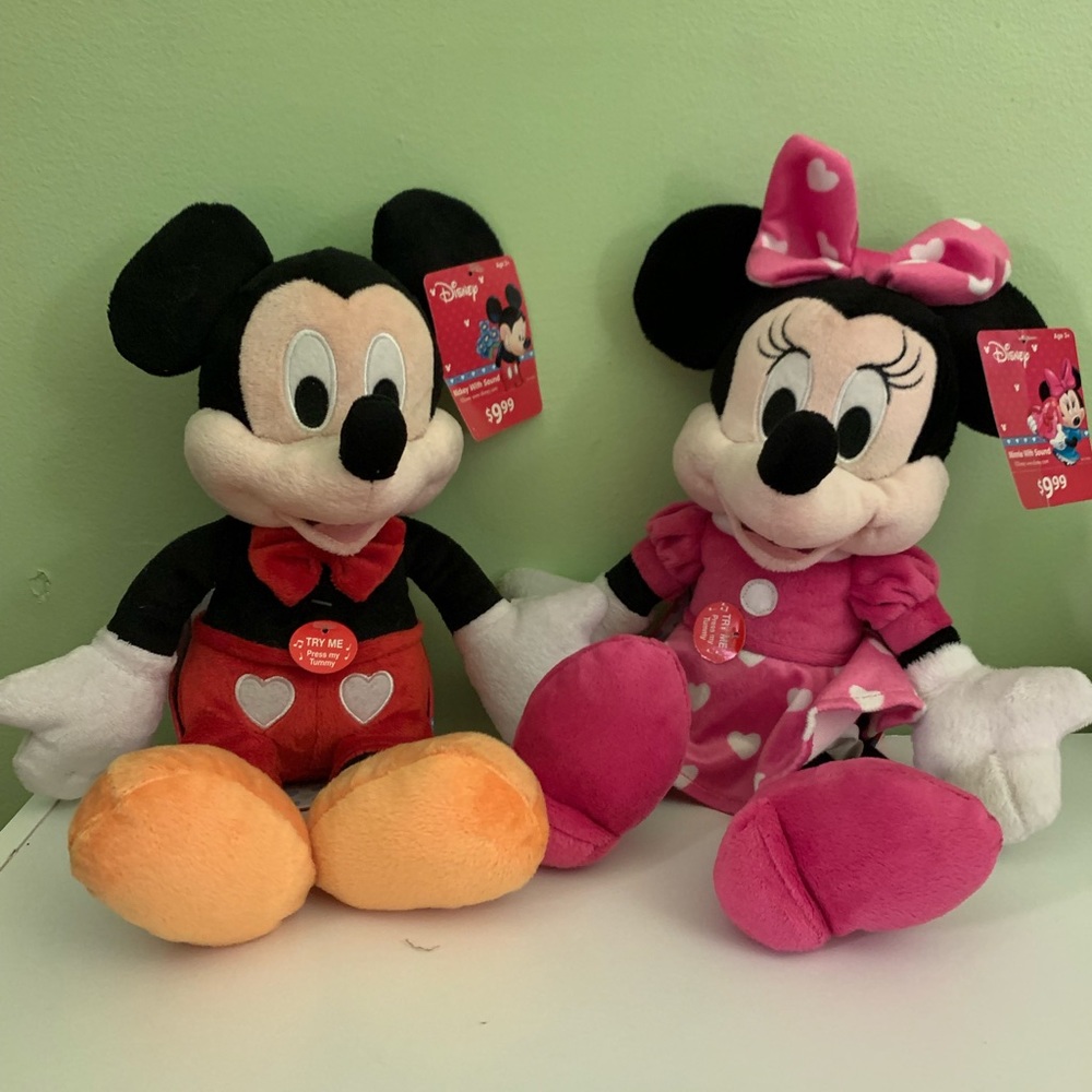 Disney Mickey & Minnie Mouse Valentines Day Plush